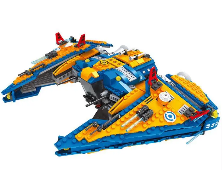 

Model building kits compatible with lego STAR WARS Outer Space Space Ship 818 Pcs blocks Educational model building toys hobbies