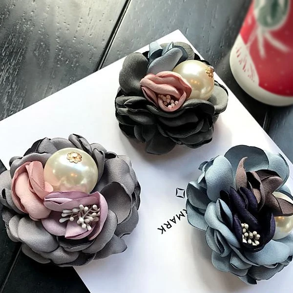 

i-Remiel High Grade Korea Cloth Art Big Pearl Flower Neck Tie Brooch for Women Corsage Suit Shirt Collar Decoration Accessories