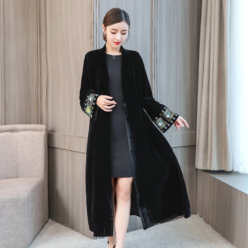 

2018 elegant embroidered cardigan large size windbreaker jacket female thicken velvet warm temperament black long cardigans
