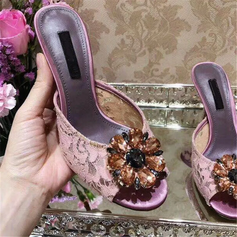 

Crystal Embellished Lace Mules Runway High Heels Pumps Peep Toe Gladiator Sandals Women Shoes Trend Sandalias Mujer Lady Slipper