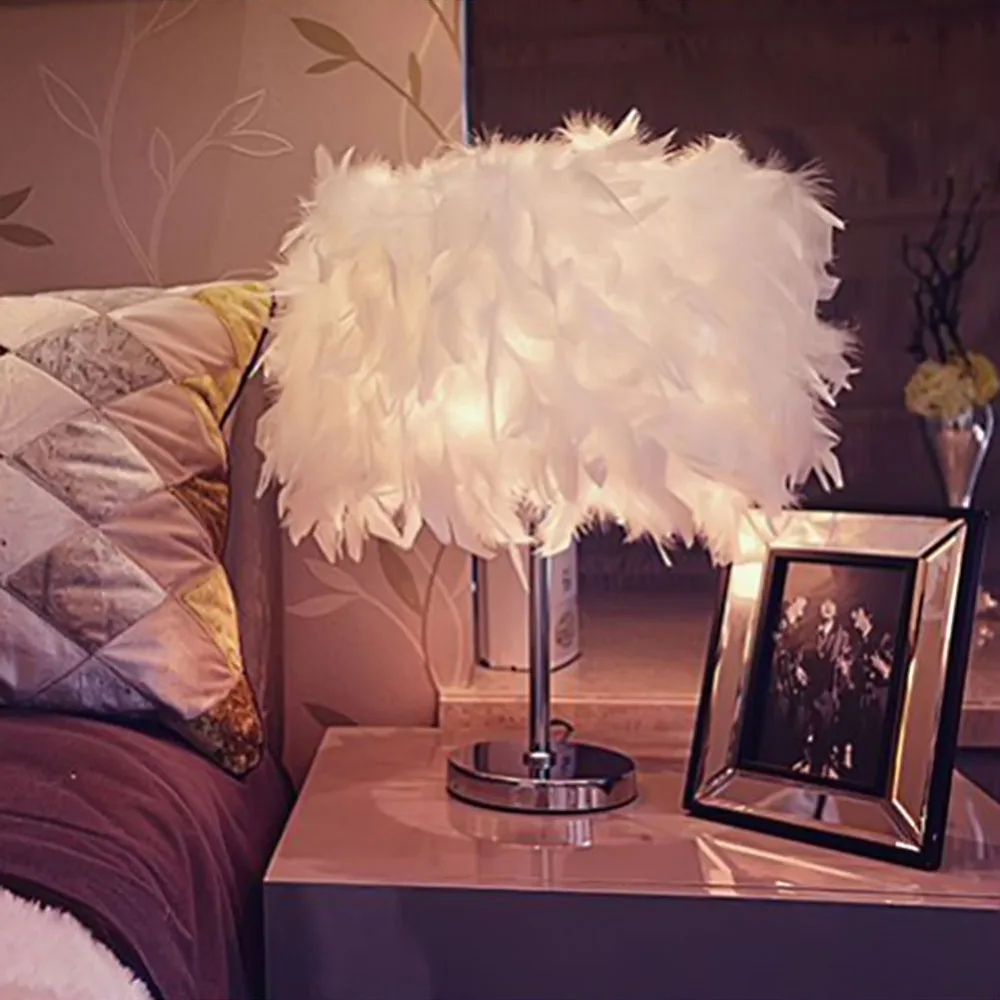 

Modern Creative Desk Lamp Feather Lamp Fashion Living Room Desk Light Bedroom Bedside Feather Table Lamp
