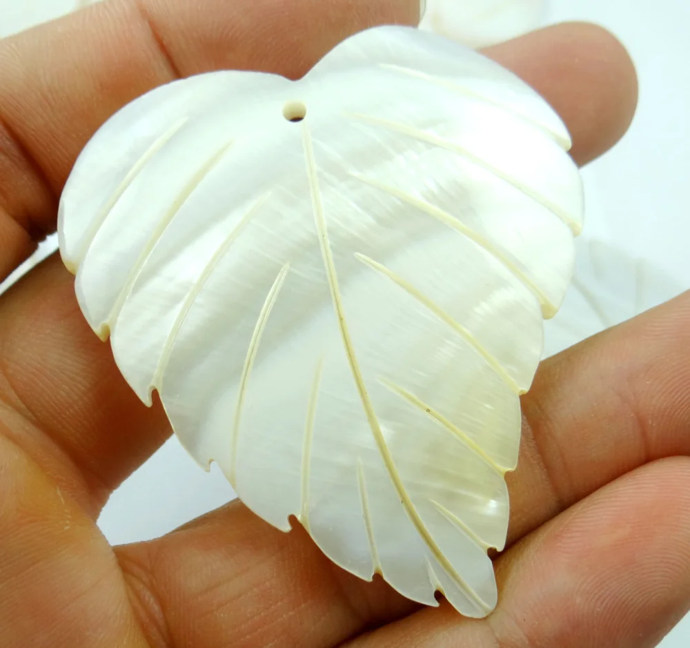 

New Fashion Natural Shell heart Charms Pendant necklace for women Jewelry Making jewelry DIY Findings Free shipping