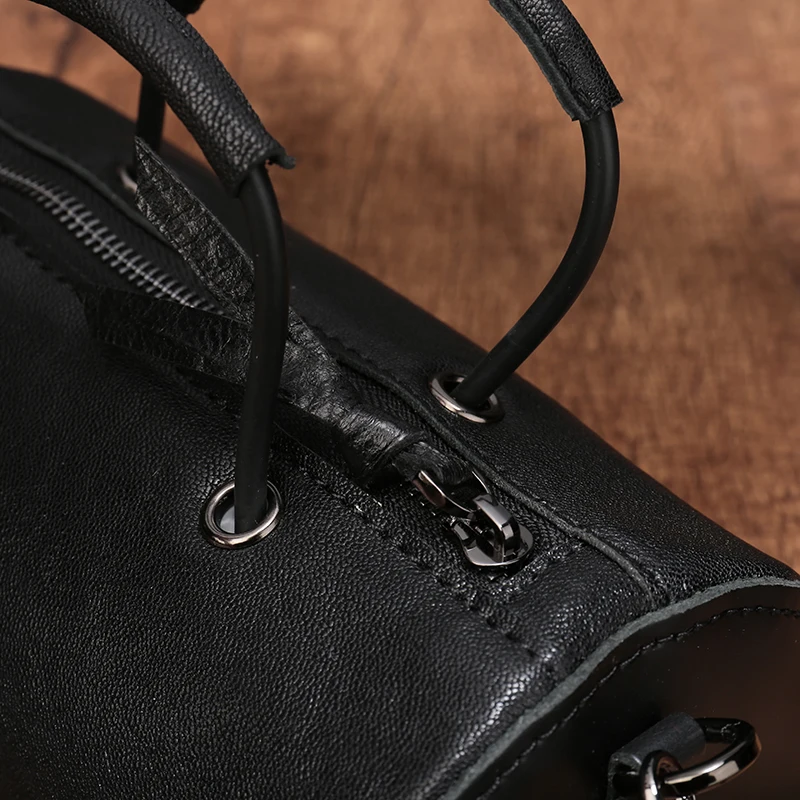 AETOO Black sheepskin bag simple female Korean version of the shoulder Messenger bag leather mini cylindrical bag