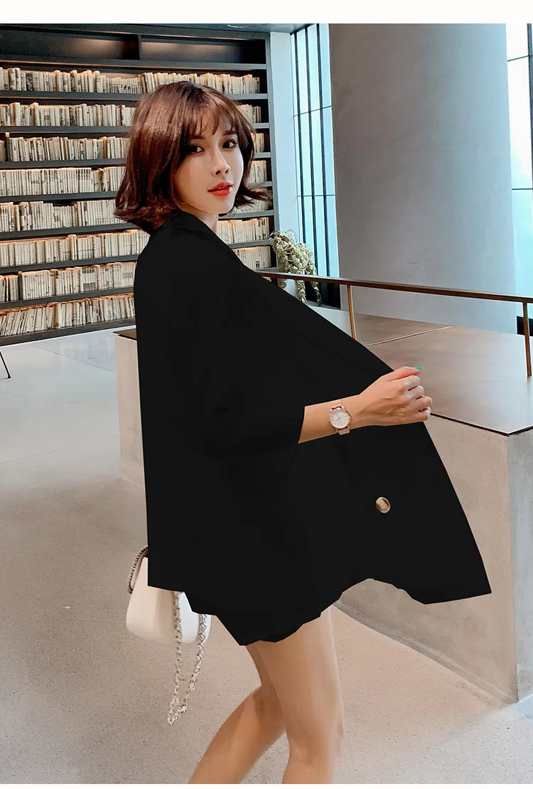 10858644789_1800874268