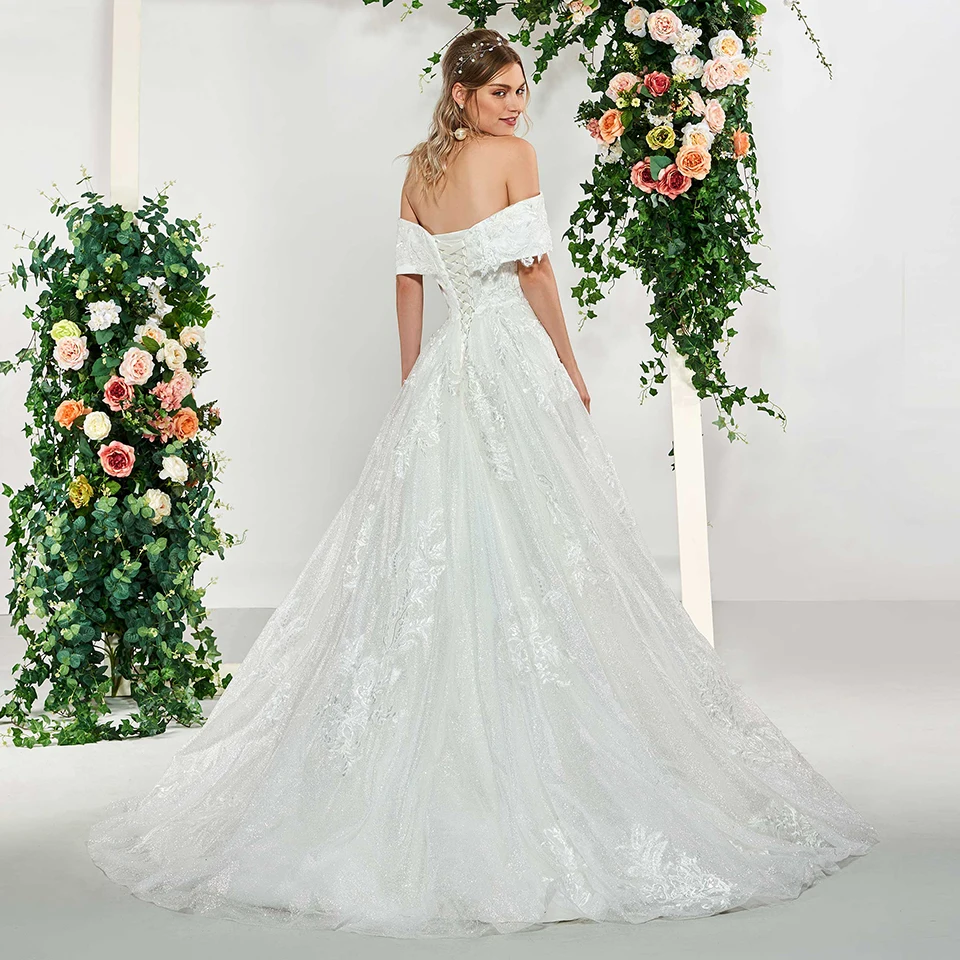 Элегантное бальное платье Dressv цвета слоновой кости с открытыми плечами и