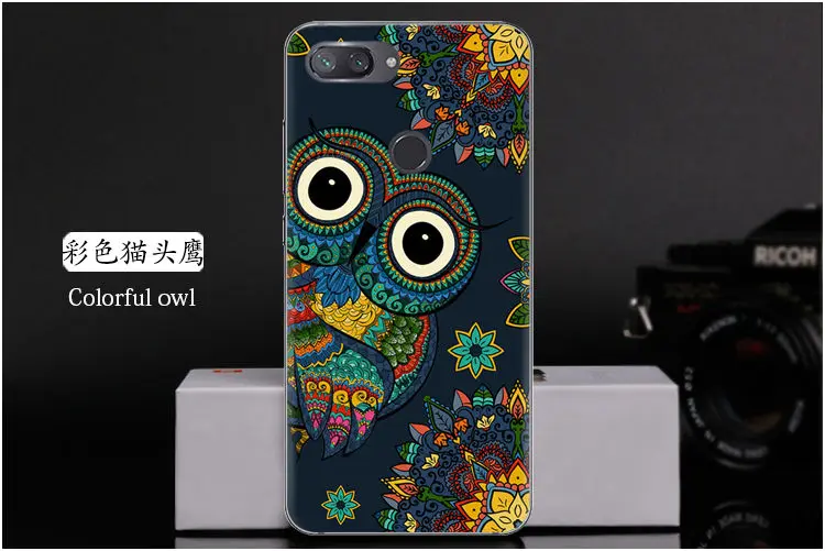  Colorful owl