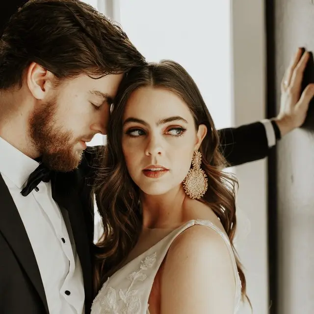 1546036266.5244296156