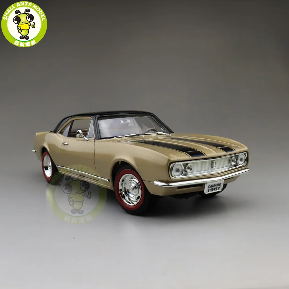 1/18 1967 Chevrolet CAMARO Z28 Road Signature Diecast Model Car Toys Boys Girls Gift