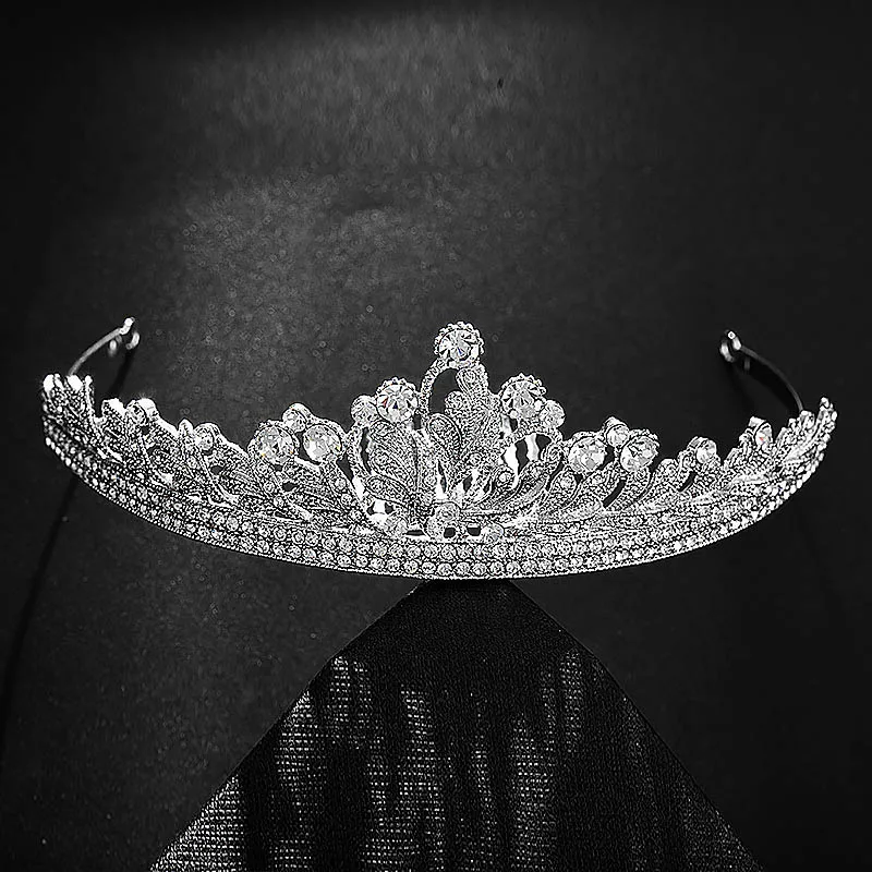 

Luxury Silver Rhinestone Leaves Shape Dazzling Noiva Tiara and Crown Bridal Diadem Wedding Hair Jewelry Accessories For Women VL
