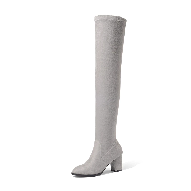 REAVE CAT/ Для женщин сапоги Изящные ботфорты стрейч ткани обувь с круглым носком обувь на высоких квадратных каблуках осенние ботинки размер 43 - Цвет: Light Grey Fur
