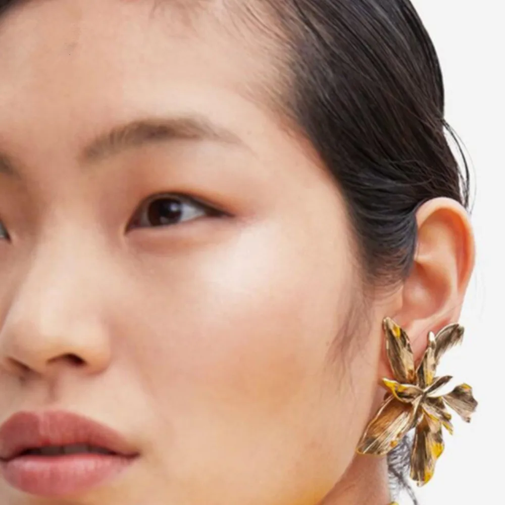 10473164362_1569970395