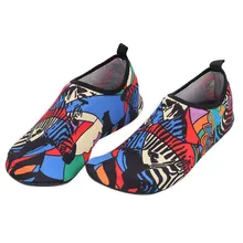 Обувь для воды с принтом Сверхлегкий мягкие дышащие эластичные слипоны открытый болотные одежда заплыва пляжная Спортивная