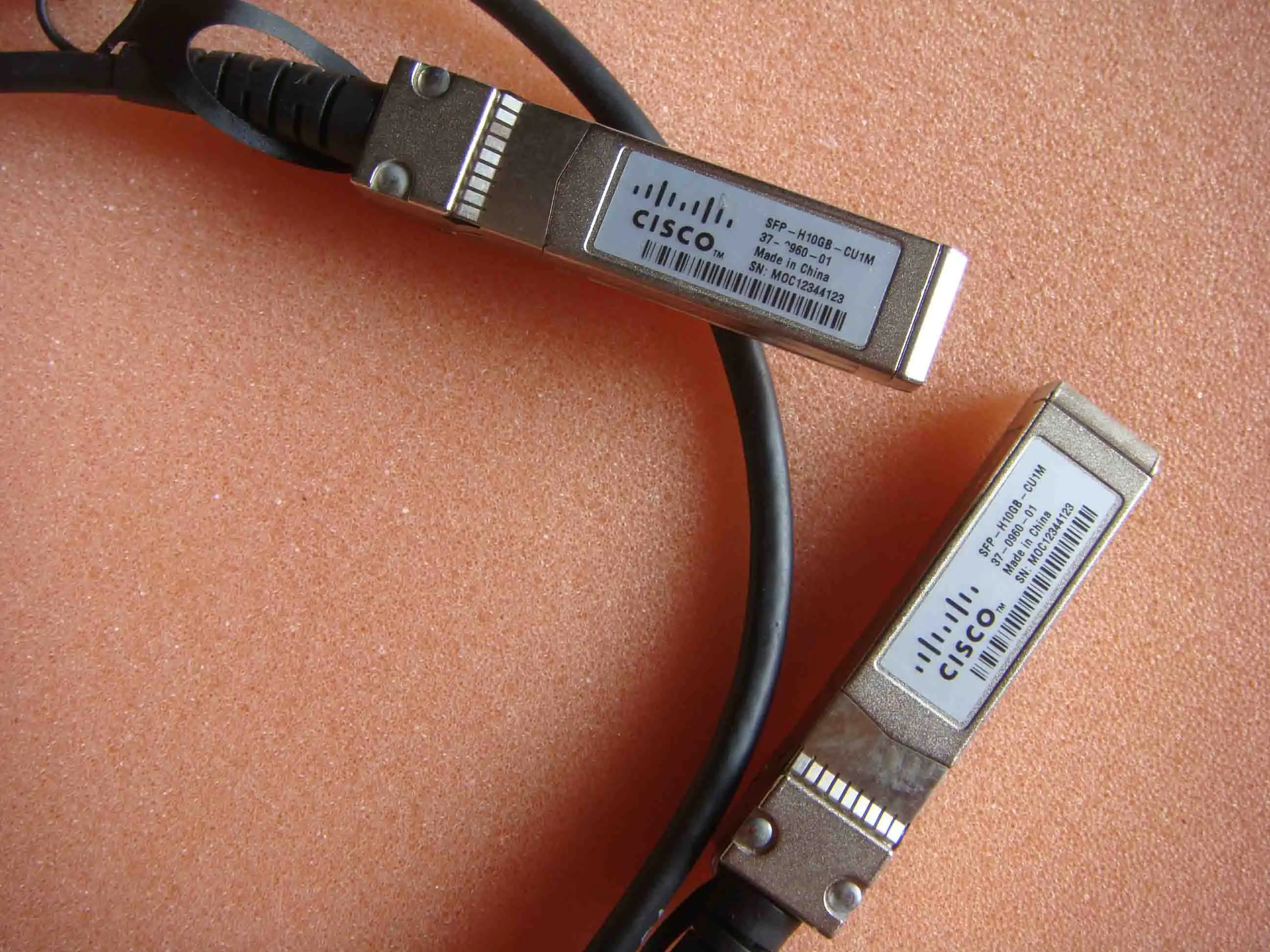 

SFP-H10GB-CU1M original cable
