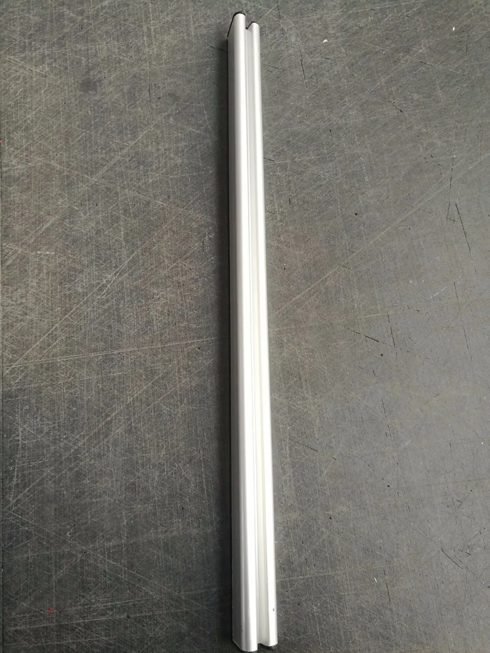 

Goethe 1m long Aluminum Floor Side Bar