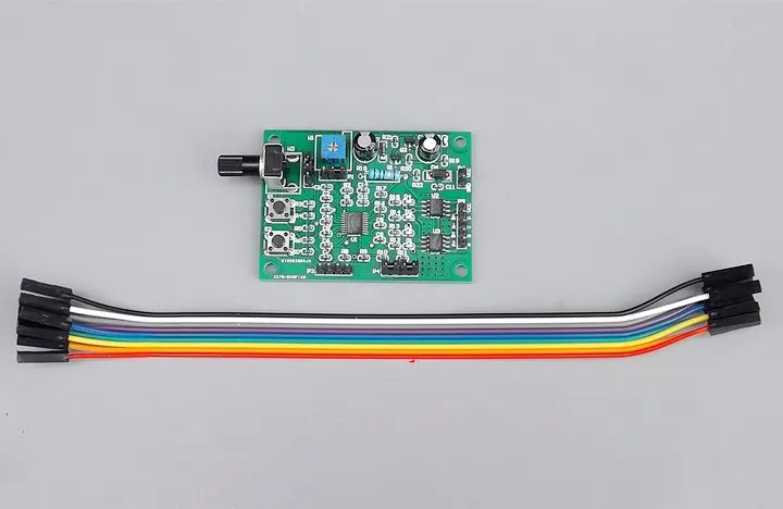 

DC 5V-12V 6V 2-phase 4 wire/4-phase 5 wire Micro DC Stepper Motor Driver Speed Controller Board