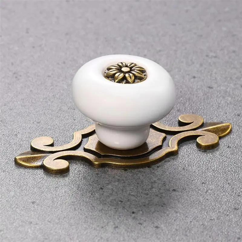 

OUNONA 8pcs/Set Vintage Retro Pull Handles Cupboard Drawer Door Knobs Metal Pull Handles For Kitchen Cabinet (White+Tanned)
