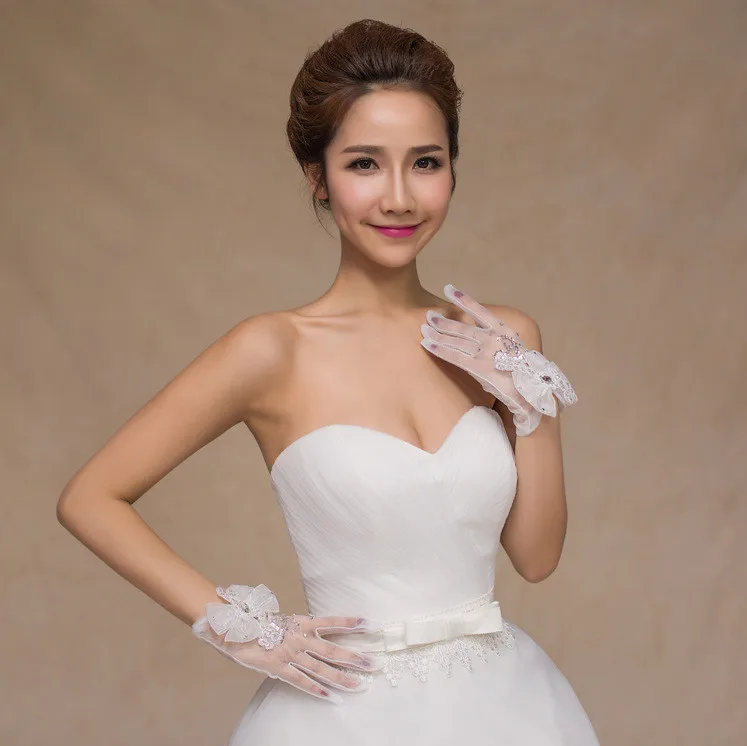 2018 новая мода высокое качество упругие девушки невесты Лук цветок перчатки Для женщин короткие белые перчатки для девочек вечерние