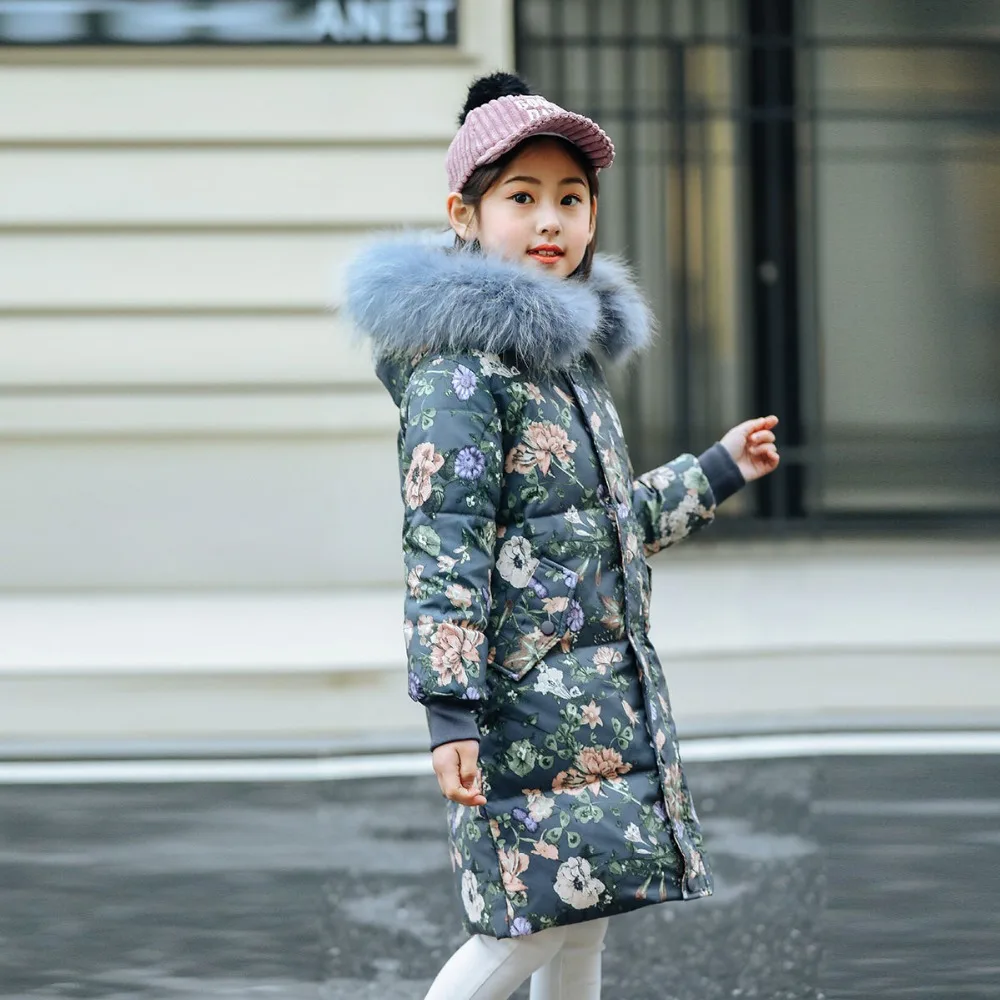 Зимние куртки-пуховики на утином пуху для девочек; детская длинная куртка с большим меховым капюшоном; детская утепленная верхняя одежда; пальто