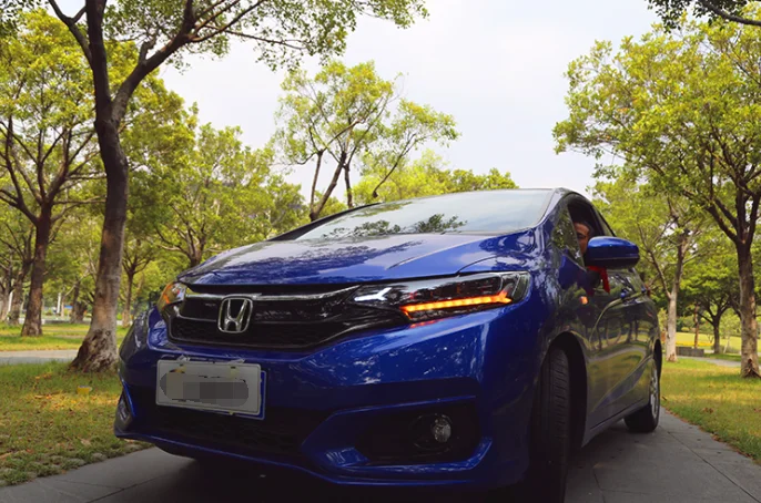 2 шт. светодиодный фары для Honda Fit- Автомобильный светодиодный свет двойной ксеноновые линзы автомобильные аксессуары Габаритные огни противотуманных фар