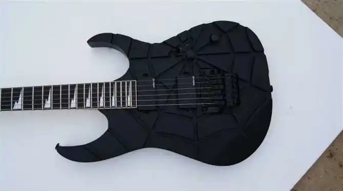 

Electric Guitar/Black Spider Web Engraving Quality Guitar/Anmiyue Guitar