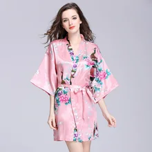 2017 Summer women Silk Wedding Bridesmaid Robe Kimono Knee Length Sexy Lingerie Dressing Gown Sleepwear Bathrobe Satin Short
