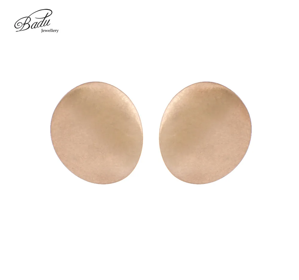 

Badu Frosted Gold Stud Earring Small Metallic Twisted Geometric Earring Studs Women Punk Jewelry Wholesale