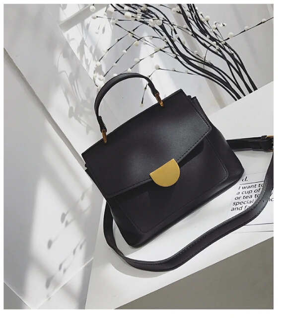 messenger shoulder bag