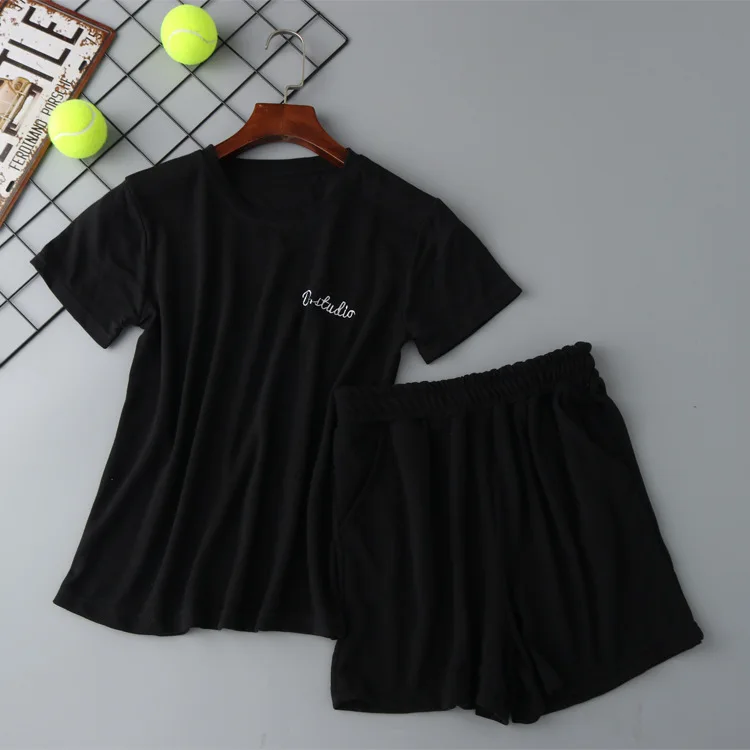 10749581687_1869239167