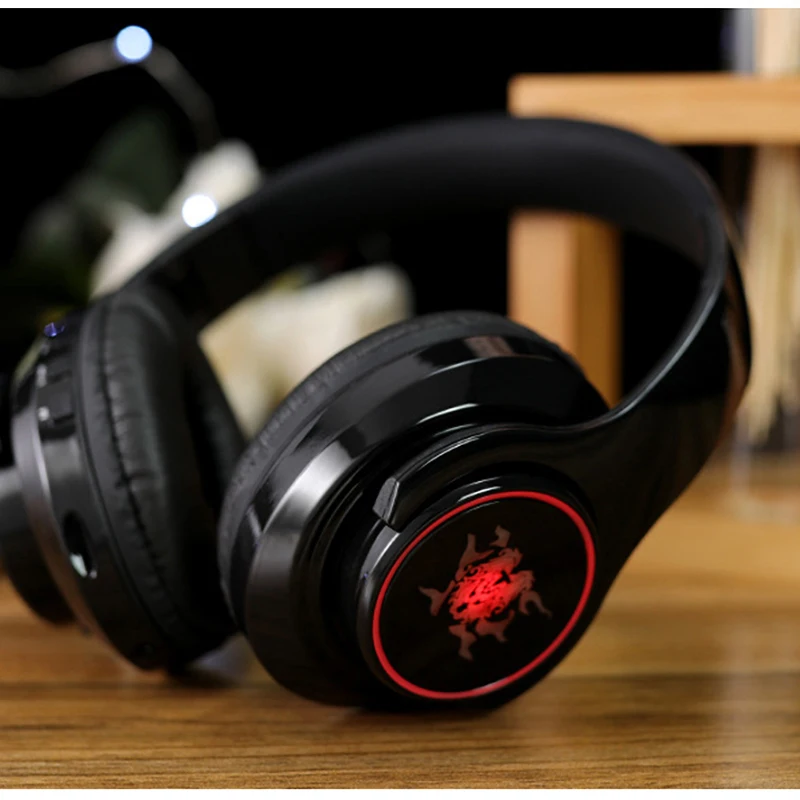 Baratos Auricular bluetooth 4,1 inalámbrico HIFI de siete colores LED sobre la oreja auriculares impermeables auriculares con micrófono Auriculares auriculares audicolarios