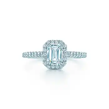

1 Carat White Gold 750 Emerald Cut Surprised Synthetic Diamonds Women Anniversary Ring Fine Jewelry Stunning Birthday Gift