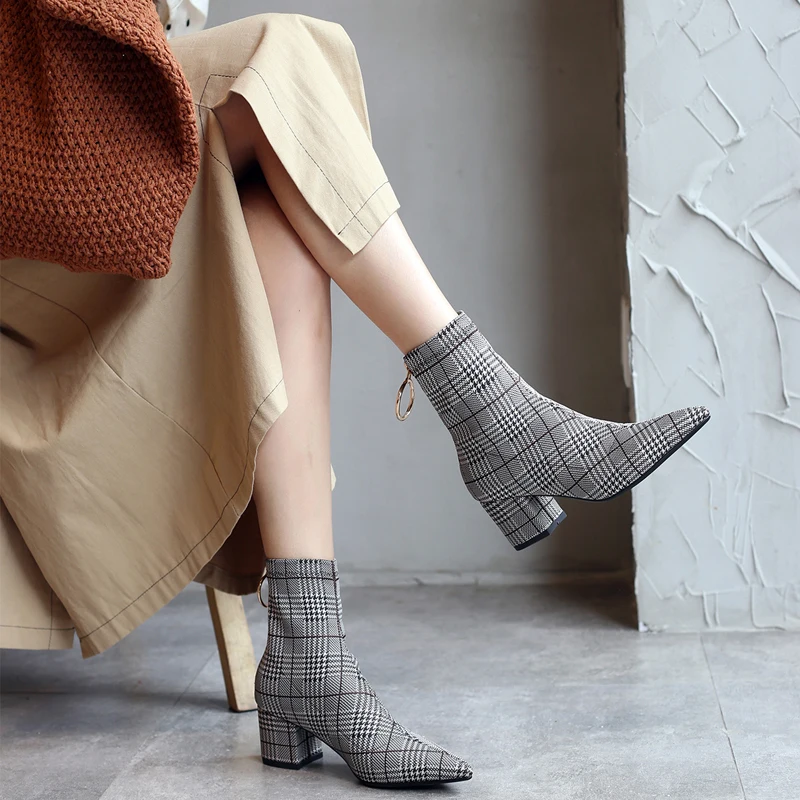 

Vangull Women Genuine Leather Boots fashion Handmade elastic boots Suede fabric stitching patent leather short boots plaid