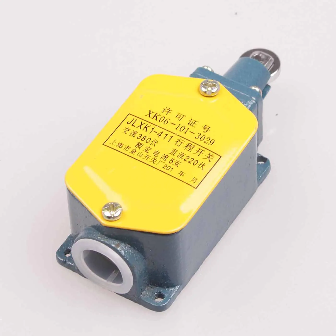 JLXK1 411 Parallel Roller Plunger Enclosed Momentary Limit Switchin