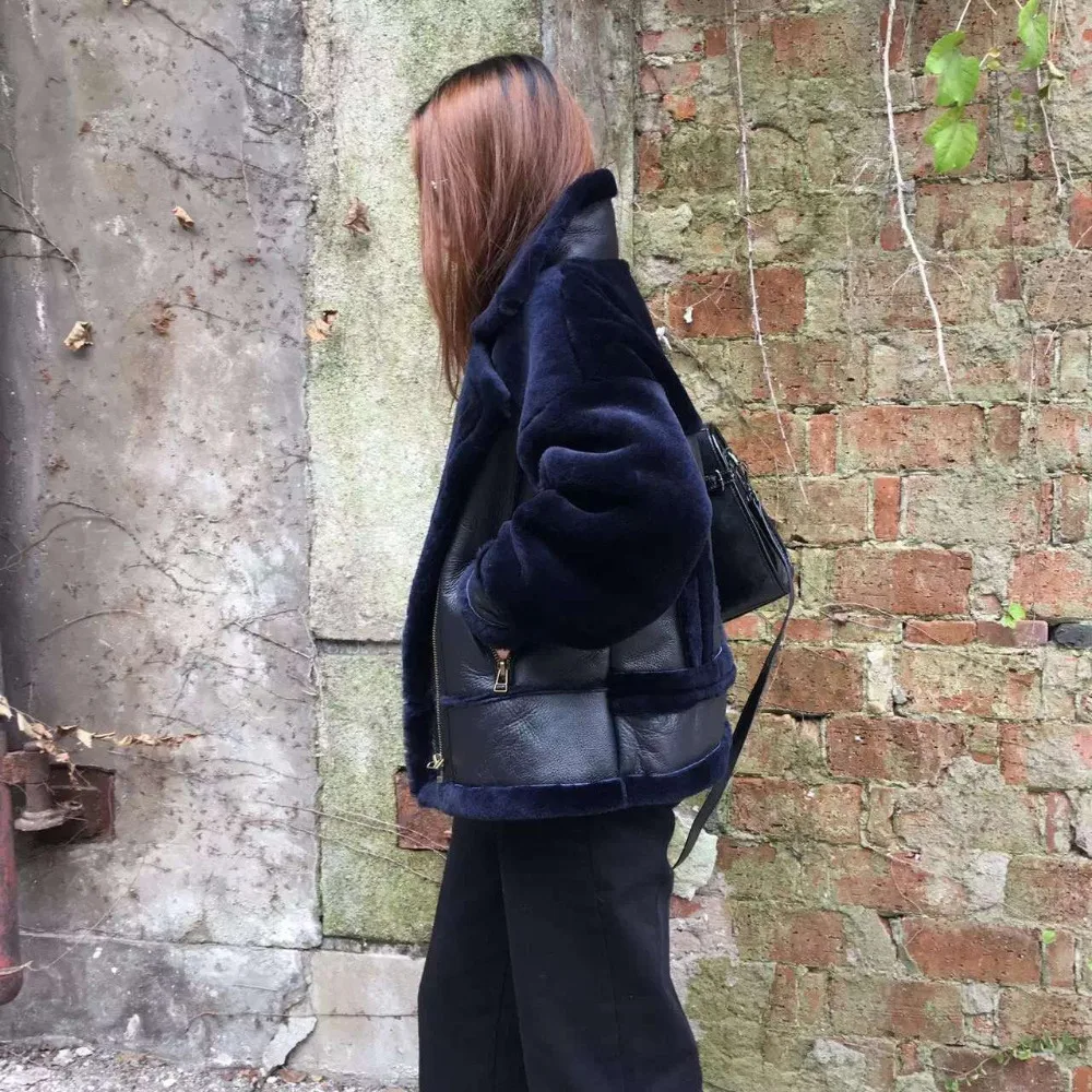 2018 New Real Sheepskin Fur Coats Double-faced Jackets Loose Short Female Warm Outerwear Black Slim Real Fur Clothes