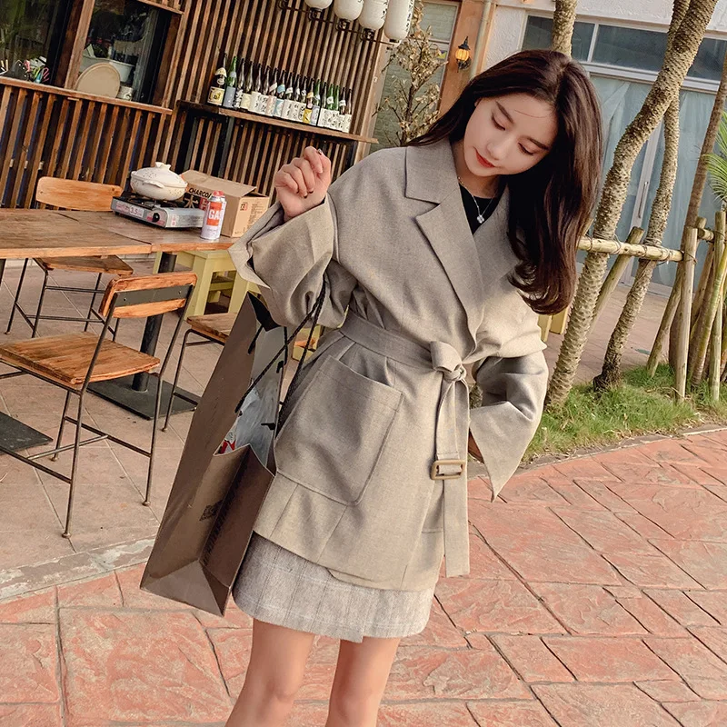 

LANMREM 2019 New Spring Women's Blazers Long-sleeved Double Pockets Coat Loose Casual Famale Fashion Jacket With Belt QF18302