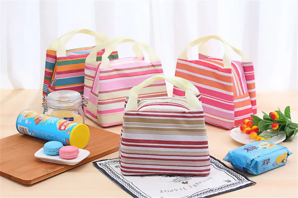 horizontal lunch bag