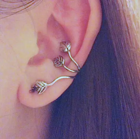 

2018 New 1 Pcs 3 Leaves Ear Clip Cuff Wrap Earrings No piercing-Clip Hollow Out U Pattern Statement jewelry Unisex gift