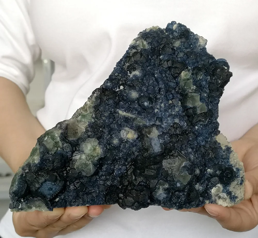 

Big! 1045g Natural rare Blue Fluorite Mineral Specimen Large crystal stone and crystal form Inner Mongolia