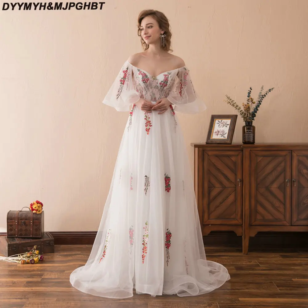 

Short Bubble Sleeve Long White Evening Dresses 2018 Colorful Lace Patch Women Pageant Gowns