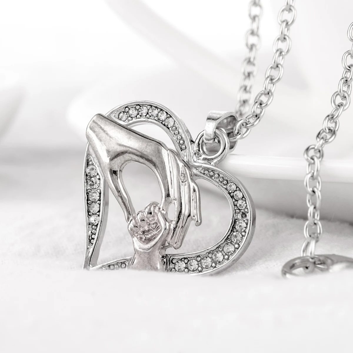 Vintage Collare Mother Child Necklaces Shellhard Crystal Hand in Hand Heart Shaped Pendant Necklace Love Family Jewelry Gift