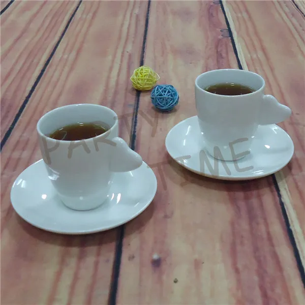 Керамика белая чашка и блюдце комплект в форме сердца ручка чашки