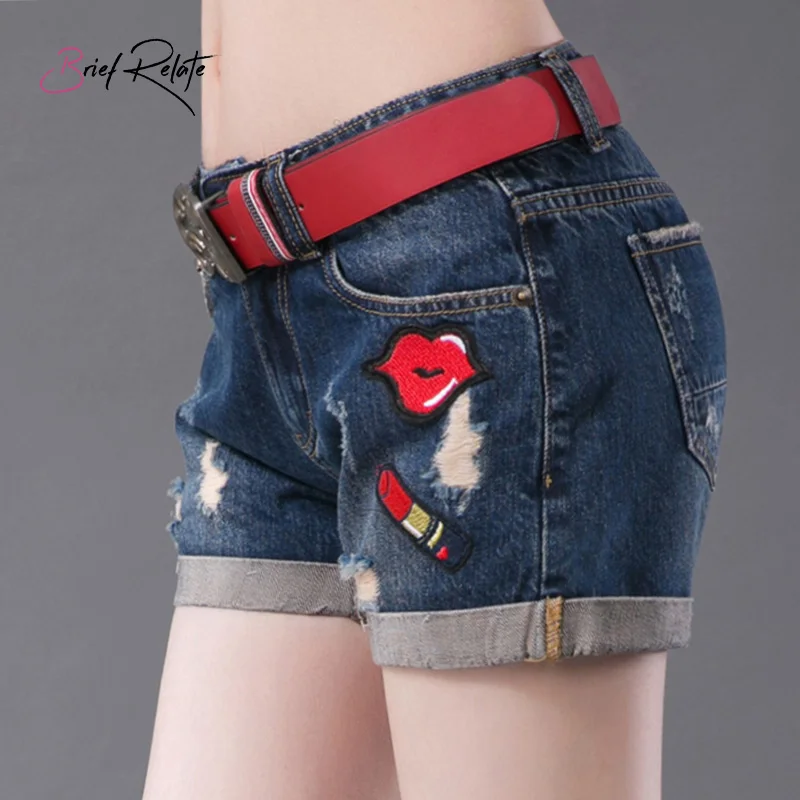 

Brief Relate Casual Summer Middle Waist Denim Ripped Hole Silm Curl Hem Jeans Shorts Embroidery Decoration