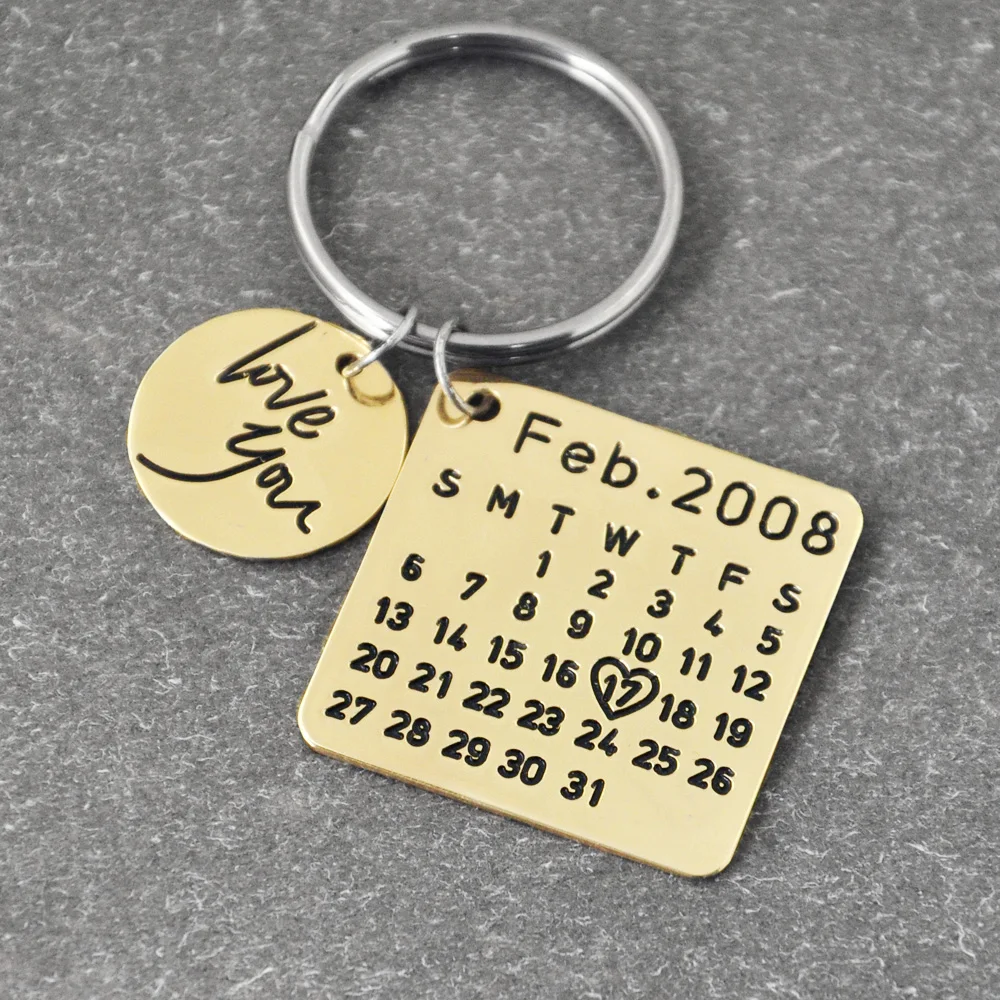 Personnalisé calendrier avec date vous aime Keychain Heart Stamp MAMAN couple cadeau 