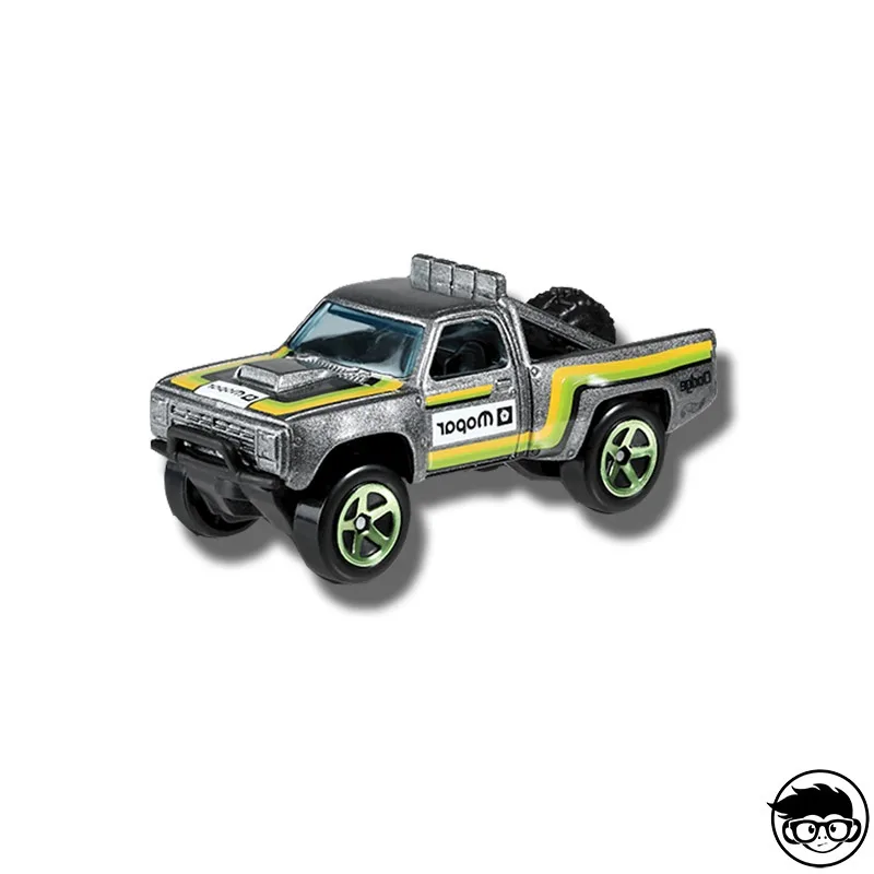 Hot Wheels '87 Dodge D100 Baja блейзеры 64/250 короткая карта