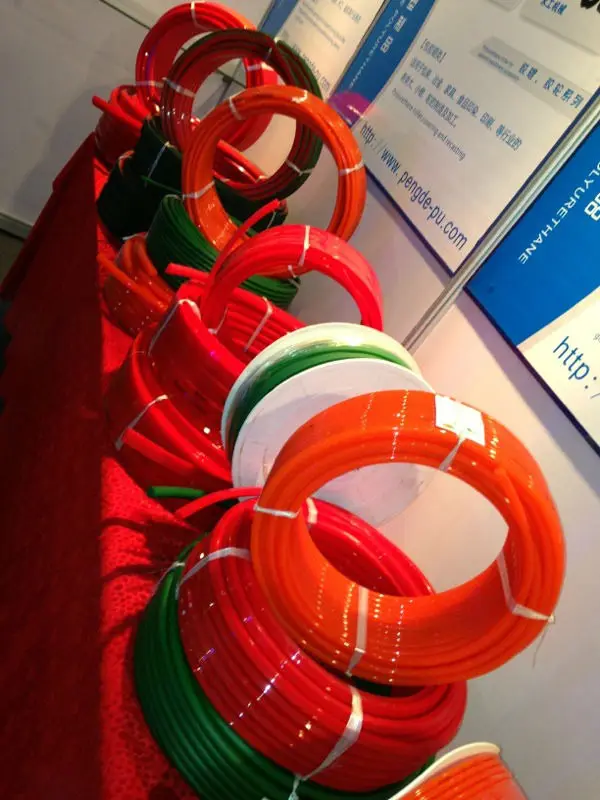 rubber extruded polyurethane pu belt with high quality |