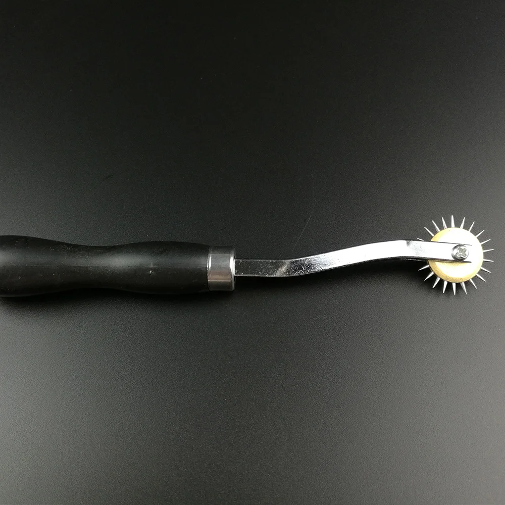 

Durable Gear Roulette Spacer Sewing Leather Craft Tool Overstitch 4mm Gear Stainless Steel Leather Paper Cloth Overstitch Wheel