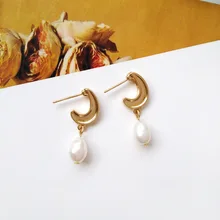 Sweet New Design Zinc alloy C shape With White Pearl Small Drop Earrings For Women Jewerly Sweet New Design Zinc alloy C shape With White Pearl Small Drop Earrings For Women Jewerly