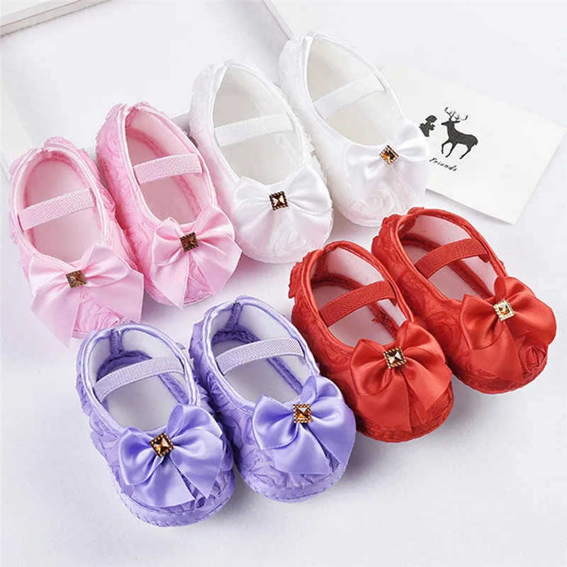 

0-18M Infants Baby Girl Soft Crib Shoes Moccasin Prewalker Sole Shoes Lace Flower Bowknot Soft Anti-Slip First Walkers Princess