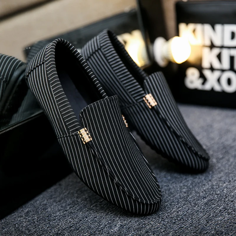 Mazefeng 2018 New Fashion Summer Men Casual Shoes Men Loafers Shoes Simple Stripe Male Flats Shoes Slip-on Breathable Light