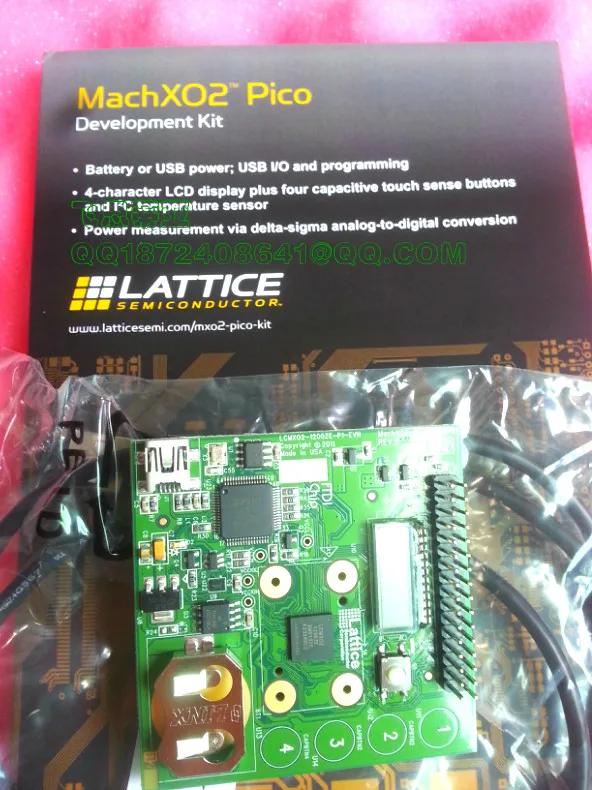 

LCMXO2-1200ZE-P1-EVN Programmable Logic Development Tools MachXO2 Pico Dev Kit Lattice FPGA