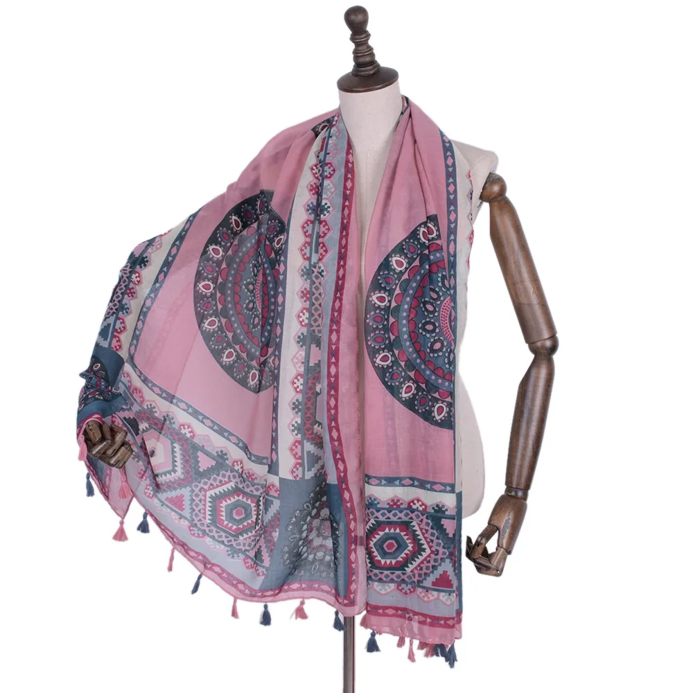 2017 Women Fashion Geometry Pattern Tassel Scarf Cotton Voile Scarf 10pcs/lotin Women's Scarves